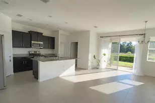 17589 Garsalaso Cir, Brooksville, FL 34604 - Photo 12