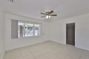 72 Lake Shore Dr, Palm Harbor, FL 34684 - Photo 12