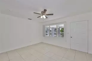 72 Lake Shore Dr, Palm Harbor, FL 34684 - Photo 10