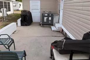 38533 Lansing Ave, Zephyrhills, FL 33542 - Photo 28