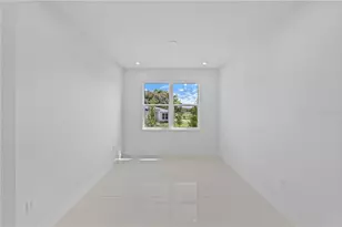 442 Turin Wy, Lady Lake, FL 32159 - Photo 6