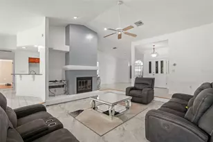 8020 Moonlight Ln, New Port Richey, FL 34654 - Photo 4