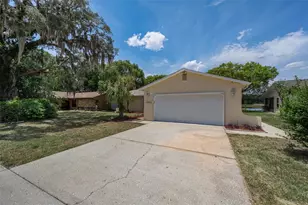 12603 Pecan Tree Dr, Hudson, FL 34669 - Photo 2