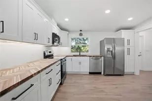 28470 Soaring Hawk Ln, Brooksville, FL 34602 - Photo 14