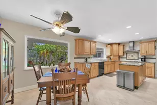 1350 Fairway Dr, Dunedin, FL 34698 - Photo 12