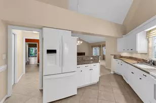2189 Oak Forest Ln, Palm Harbor, FL 34683 - Photo 16