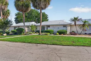 11643 W Kingfisher Ct, Crystal River, FL 34429 - Photo 2