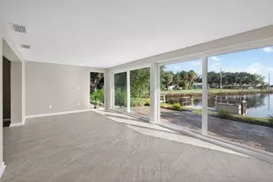 11643 W Kingfisher Ct, Crystal River, FL 34429 - Photo 14
