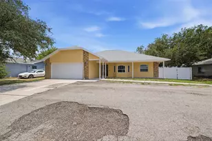 10154 Spring Hill Dr, Spring Hill, FL 34608 - Photo 2