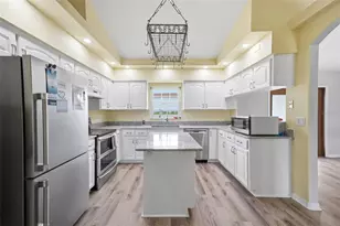 10154 Spring Hill Dr, Spring Hill, FL 34608 - Photo 12