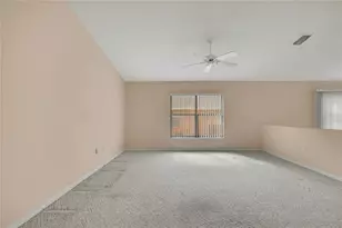11103 Cherrywood Ct, Spring Hill, FL 34609 - Photo 10