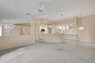 11103 Cherrywood Ct, Spring Hill, FL 34609 - Photo 12