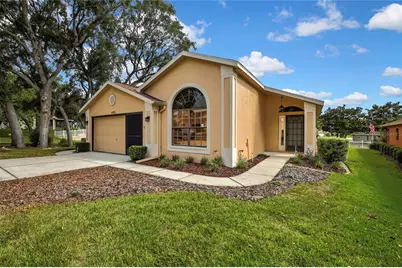 11103 Cherrywood Court, Spring Hill, FL 34609 - Photo 2