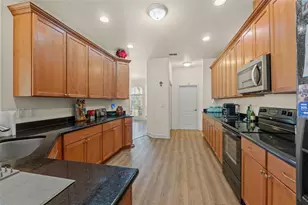 10400 Golden Ave, Weeki Wachee, FL 34613 - Photo 10