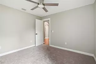 352 Garfield Ave, Masaryktown, FL 34604 - Photo 38