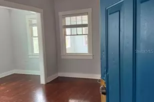 308 Grove St N, Saint Petersburg, FL 33701 - Photo 4