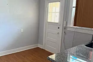 308 Grove St N, Saint Petersburg, FL 33701 - Photo 10