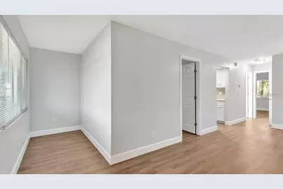5900 22nd Avenue N #14, Saint Petersburg, FL 33710 - Photo 4