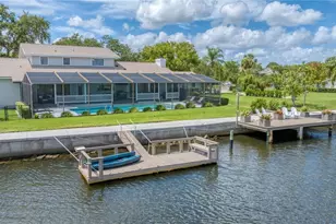 5623 Hull Ct, New Port Richey, FL 34652 - Photo 2