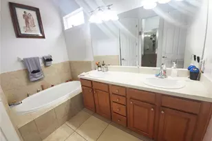 8604 Tidal Breeze Dr, Riverview, FL 33569 - Photo 34