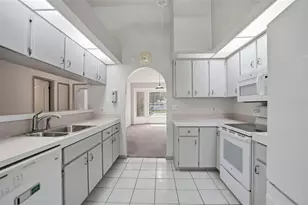 18451 Winding Oaks Blvd, Hudson, FL 34667 - Photo 14