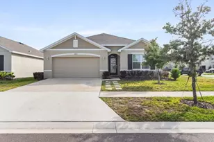 35830 Ellsworth Pl, Zephyrhills, FL 33541 - Photo 1