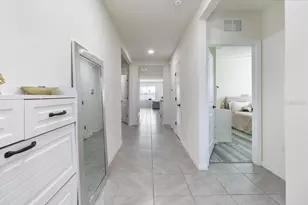 35830 Ellsworth Pl, Zephyrhills, FL 33541 - Photo 8