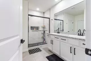 35830 Ellsworth Pl, Zephyrhills, FL 33541 - Photo 24