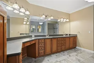 9011 Foxdale Ln, Spring Hill, FL 34608 - Photo 14