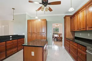 9011 Foxdale Ln, Spring Hill, FL 34608 - Photo 34