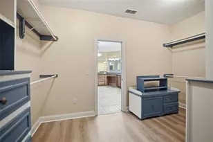 9011 Foxdale Ln, Spring Hill, FL 34608 - Photo 64