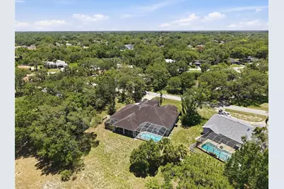 9011 Foxdale Lane, Spring Hill, FL 34608 - Photo 92