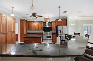 9011 Foxdale Ln, Spring Hill, FL 34608 - Photo 38