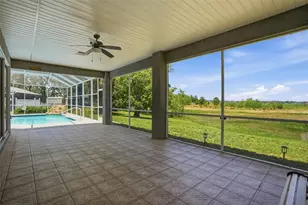9011 Foxdale Ln, Spring Hill, FL 34608 - Photo 4