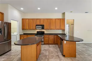 18915 Bascomb Ln, Hudson, FL 34667 - Photo 10