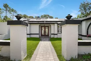2044 Tunisia Ave, Spring Hill, FL 34609 - Photo 6