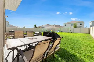 33567 Hamilton Hl Ln, Wesley Chapel, FL 33545 - Photo 20