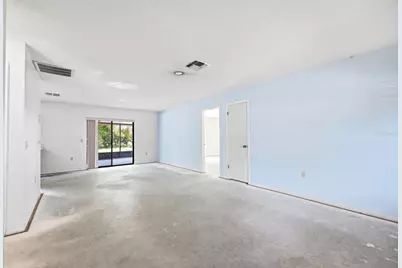 11208 Portsmouth Street, Spring Hill, FL 34609 - Photo 6