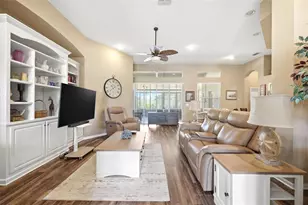 11407 Leeds Dr, Spring Hill, FL 34609 - Photo 2