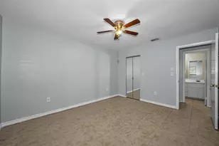 11905 Bayonet Ln, New Port Richey, FL 34654 - Photo 16