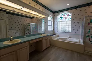 2268 Prince Charles Ct, Spring Hill, FL 34606 - Photo 12