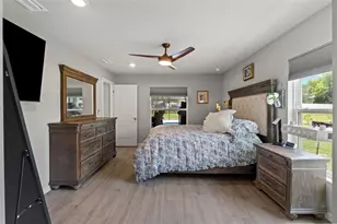 12182 Pioneer Ave, Weeki Wachee, FL 34614 - Photo 34