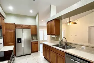 34336 Arbor St, Dade City, FL 33523 - Photo 6