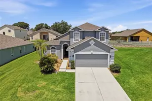 7848 Merchantville Cir, Zephyrhills, FL 33540 - Photo 2