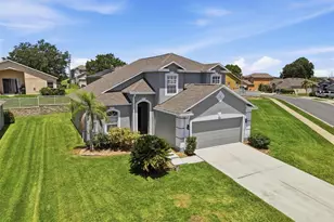 7848 Merchantville Cir, Zephyrhills, FL 33540 - Photo 20