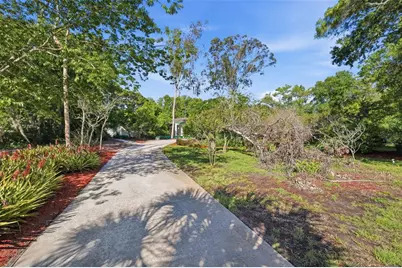 9116 Lakeview Drive, New Port Richey, FL 34654 - Photo 6