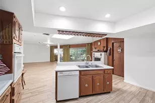 9116 Lakeview Dr, New Port Richey, FL 34654 - Photo 20