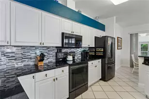 11413 Bloomington Ct, New Port Richey, FL 34654 - Photo 12