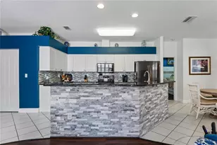 11413 Bloomington Ct, New Port Richey, FL 34654 - Photo 10