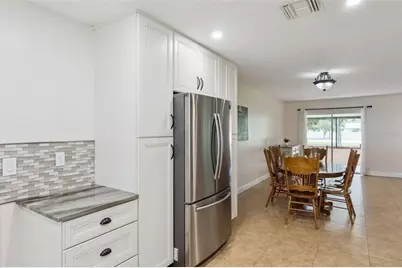 5246 Mayapple Circle, Orlando, FL 32821 - Photo 10